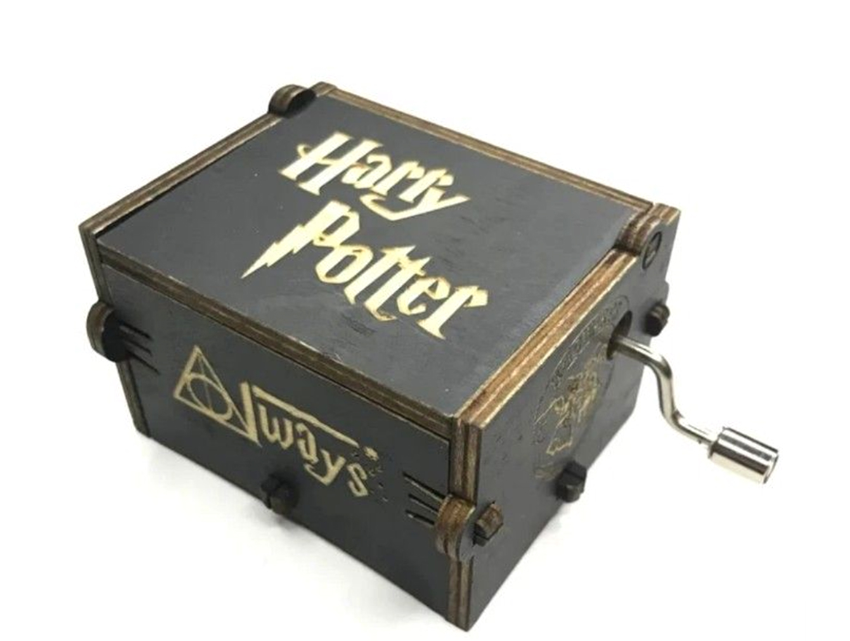 Wooden Hand Crank Queen Harry Potter Music Box